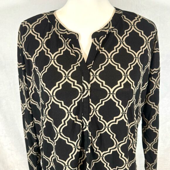 Dana Buchman vneck black and tan geometric print top size large - Picture 2 of 6